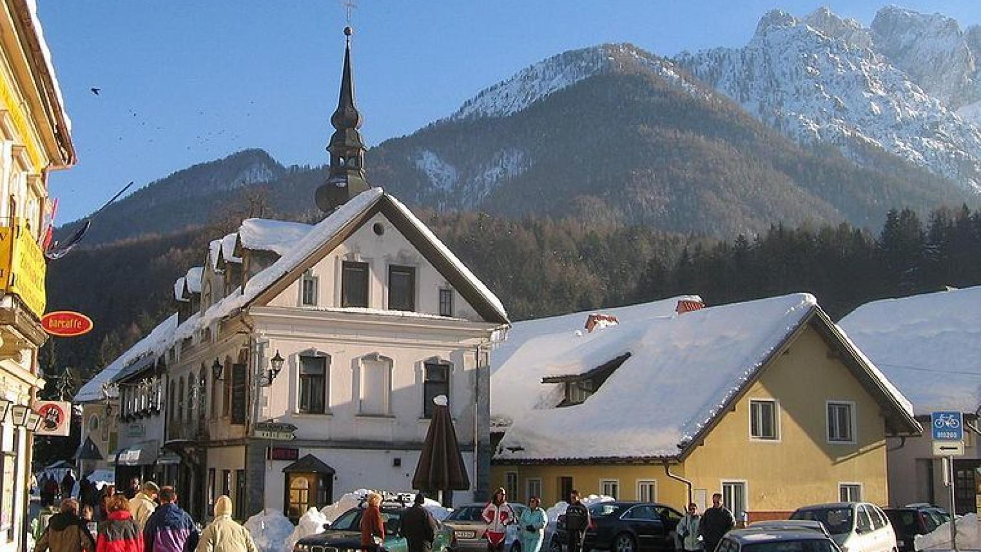 Kranjska Gora introduces parking fees to promote public transport