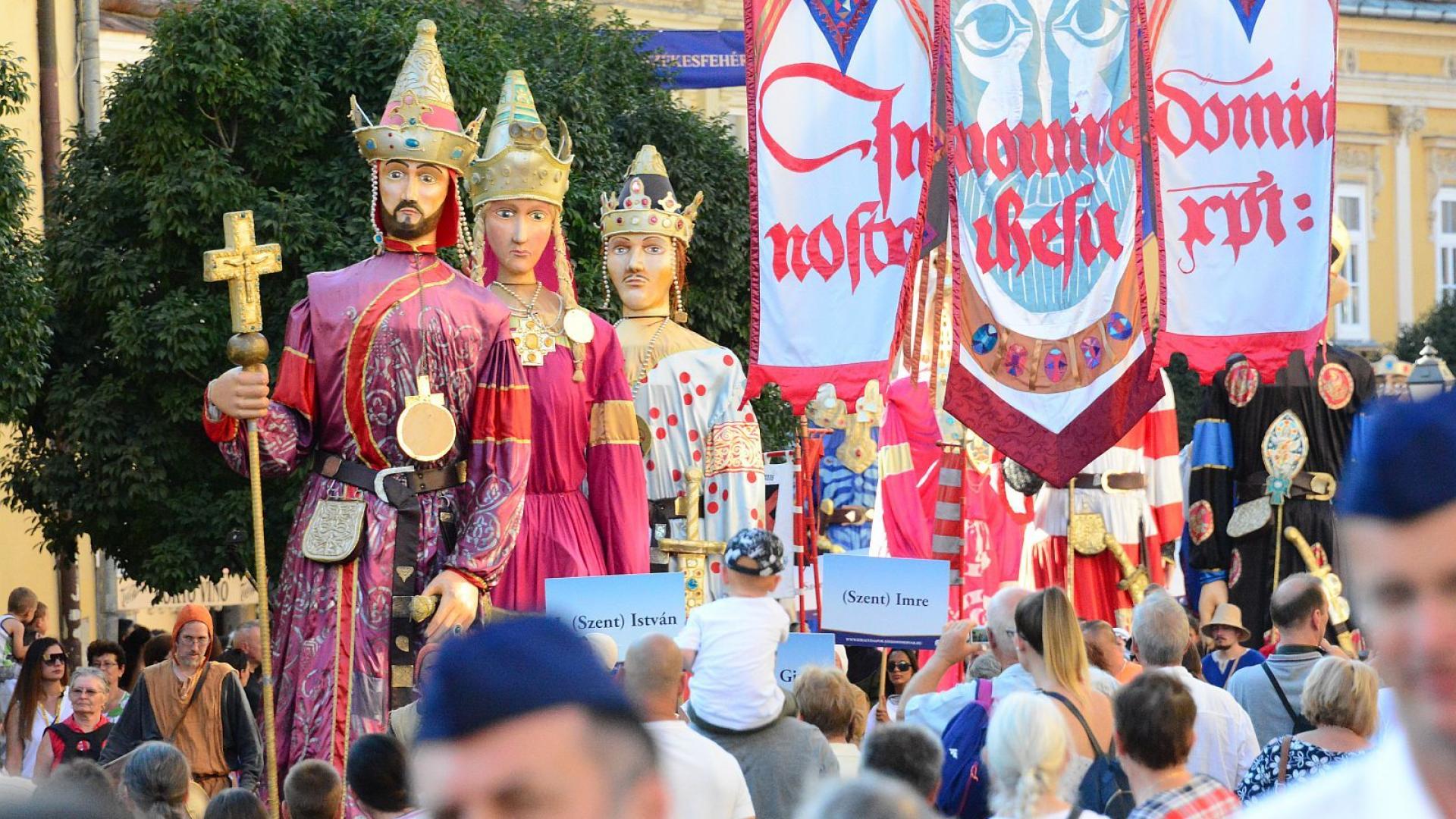 sz-kesfeh-rv-r-ranks-among-the-ten-most-touristy-cities-in-hungary