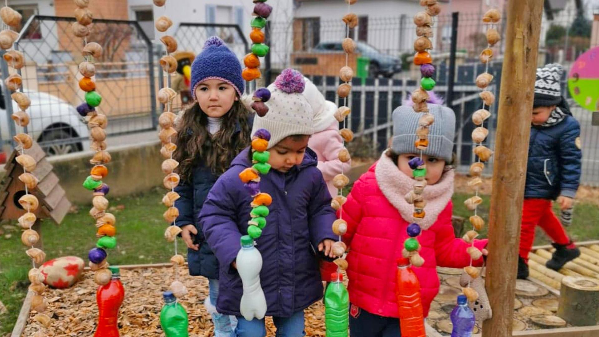 A sensory path develops the senses of the youngest in this French