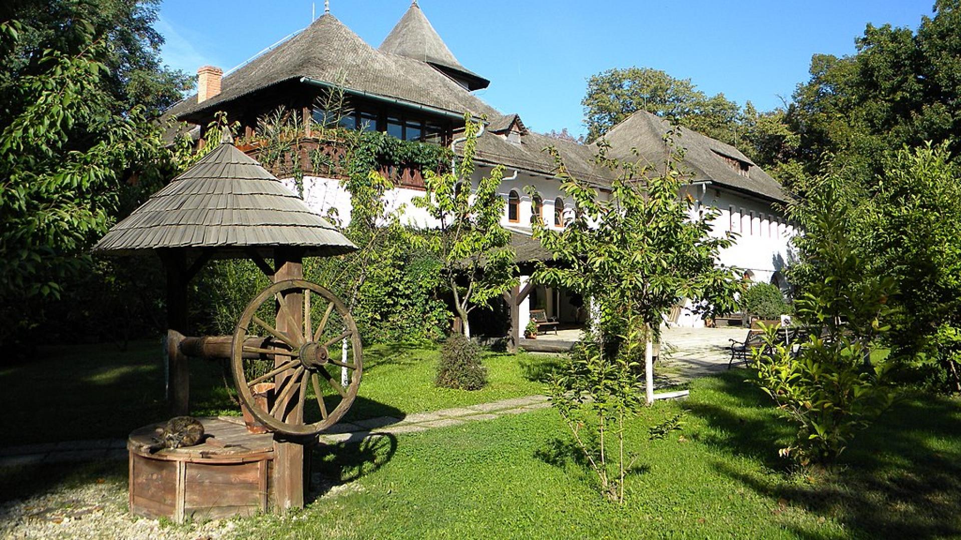 New Ethnographic Museum In Ia i Hopes To Bring The Moldavian Village 