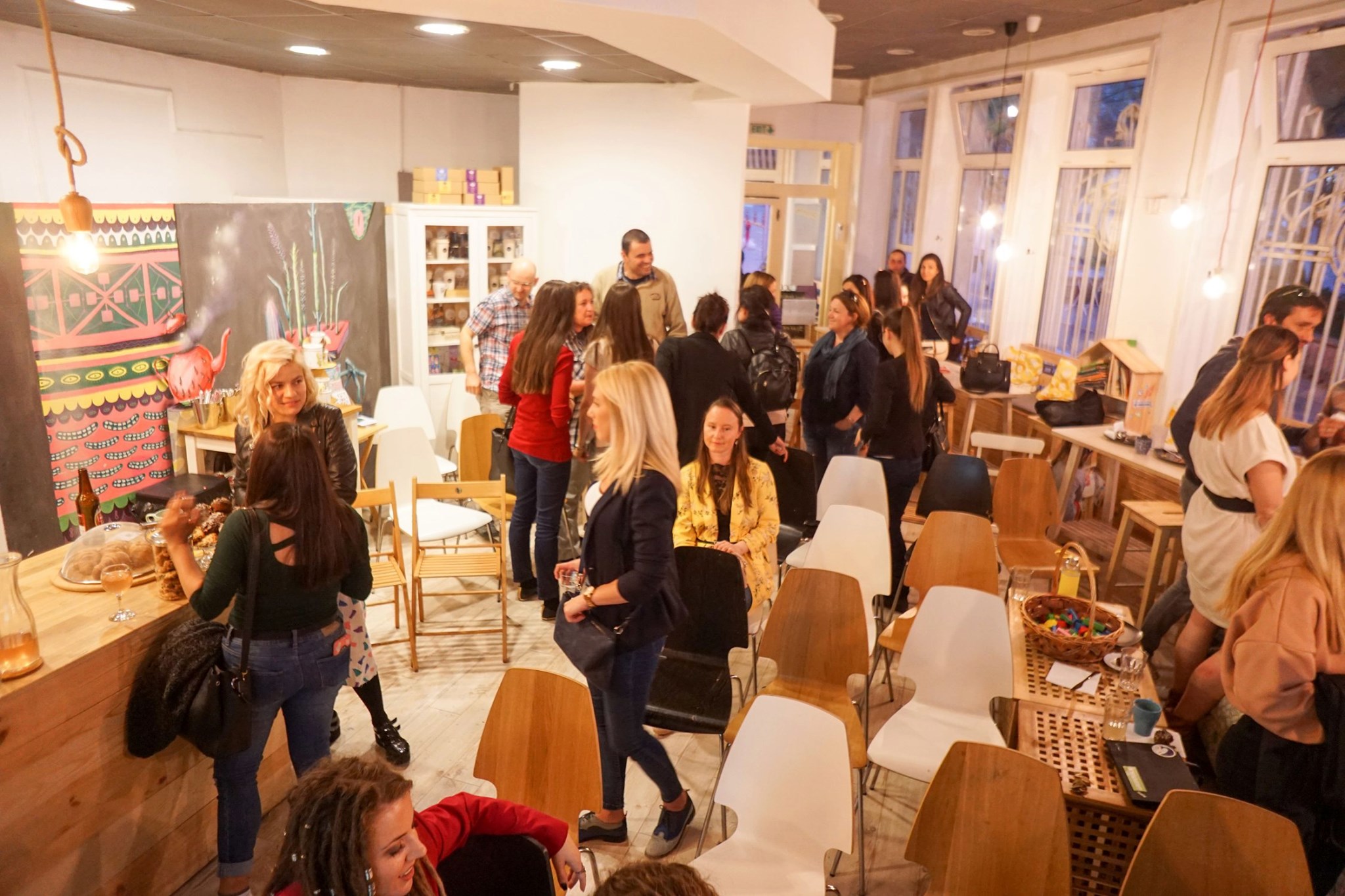 Social teahouse interior