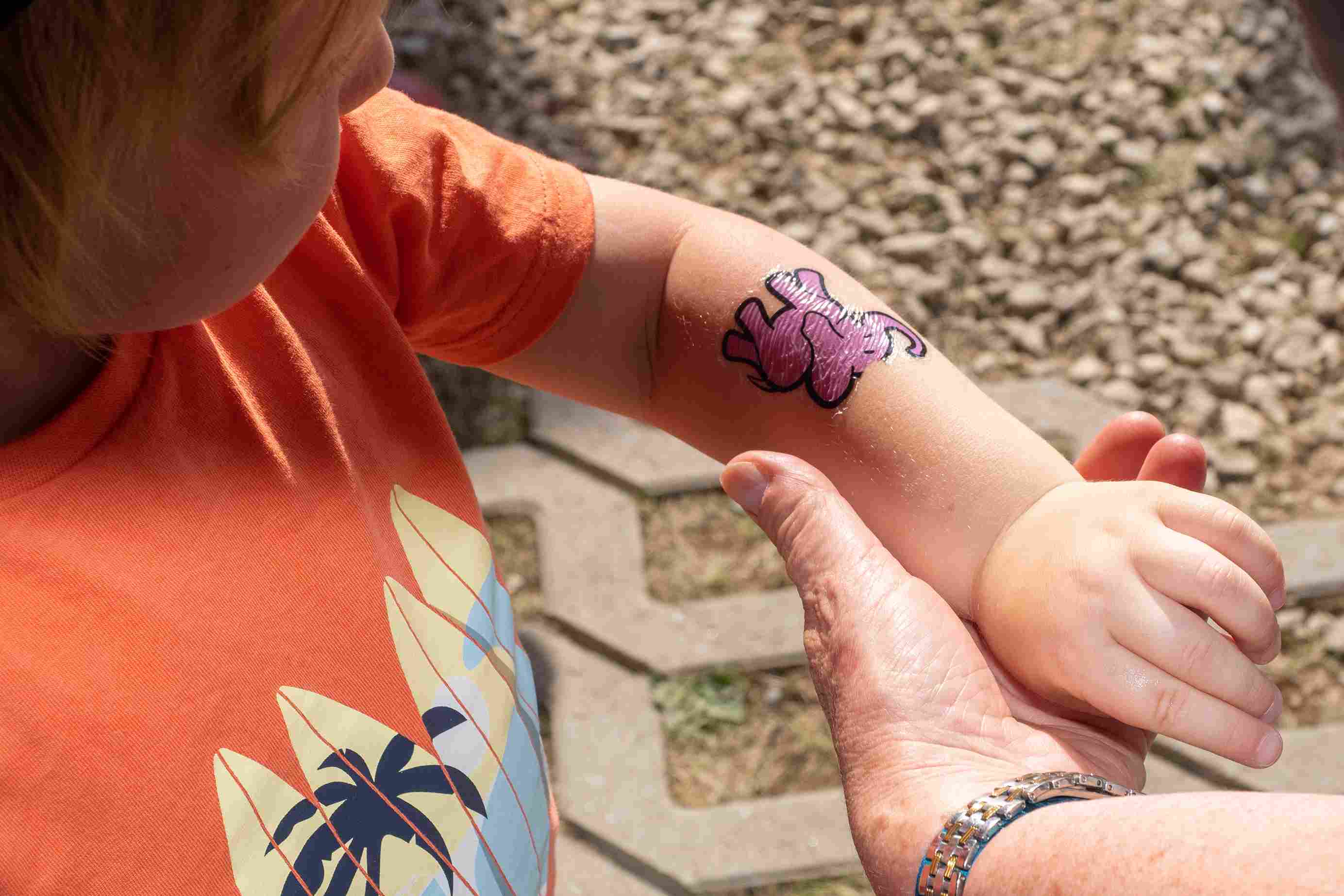 uv sensitive tattoos 